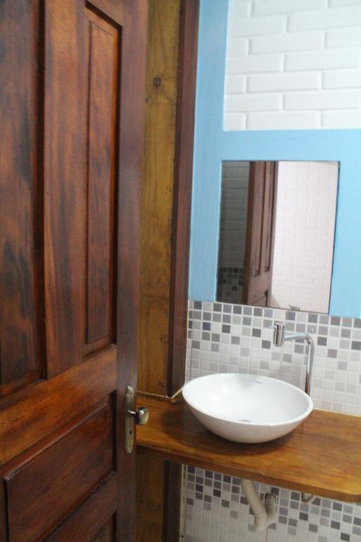 Casa Blanka 2010 - Eco Surf Guest House 이타카레 외부 사진